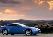 Aston Martin Vantage V8